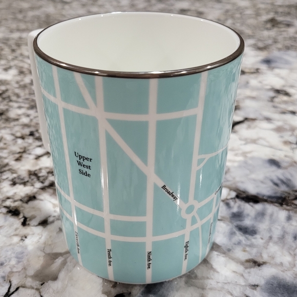 TIFFANY & CO. Manhattan Mug Fine Bone China Map of New York Serial Number Set - Picture 7 of 12